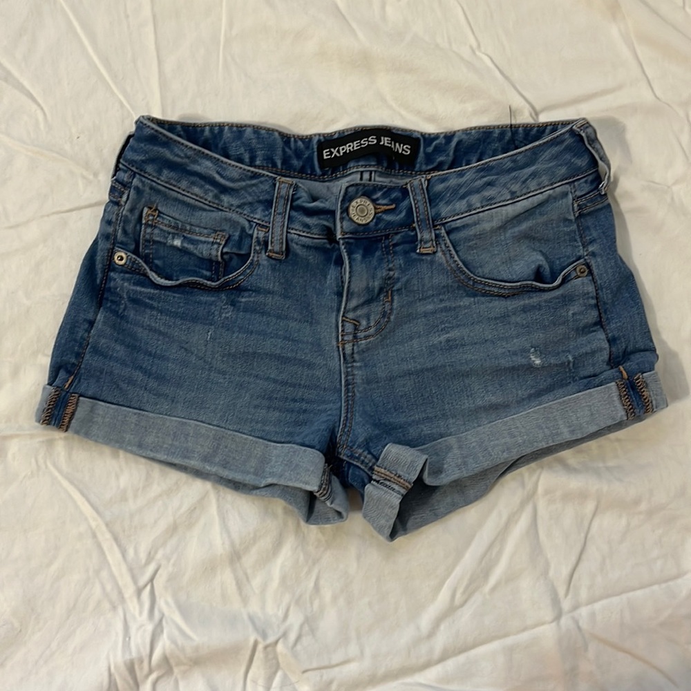 Express shorts